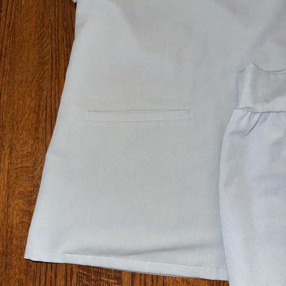 Fig Scrub Set - Picture 6 of 10